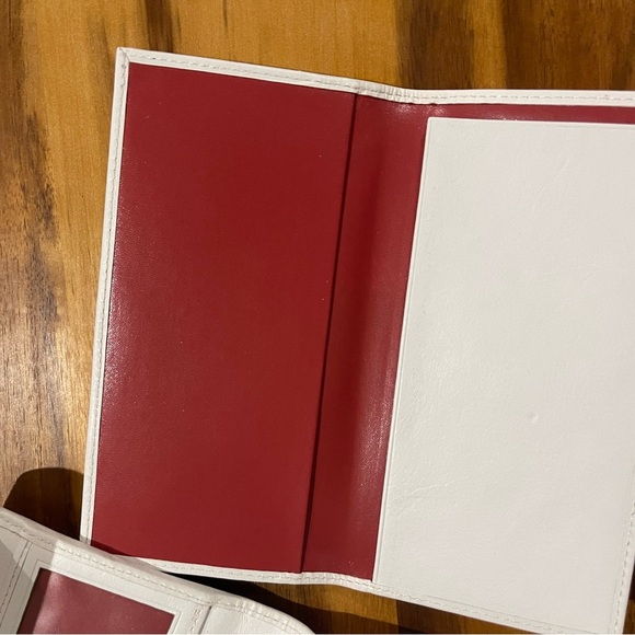 New Dooney & Bourke Signature Navy and White Wallet and checkbook case - Picture 7 of 8